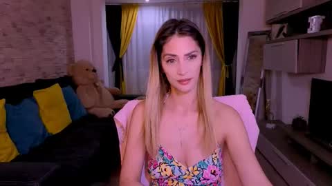 Madye Roberts online show from 23, 3, 2026