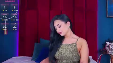 Snapshot of madyluxx chatting on 12, 6, 2026 MadyLuxx online show from 12, 6, 2026