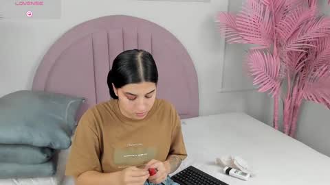 Snapshot of madyscarlett chatting on 15, 11, 2025 madyscarlett online show from 15, 11, 2025