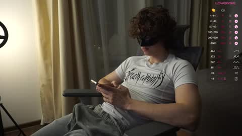 Mike XMaestro 3369 online show from 18, 11, 2025