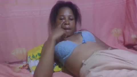 Snapshot of maevafanella chatting on 18, 1, 2026 maevafanella online show from 18, 1, 2026