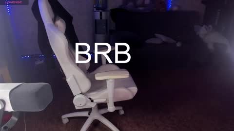 Maevee online show from 25, 2, 2025