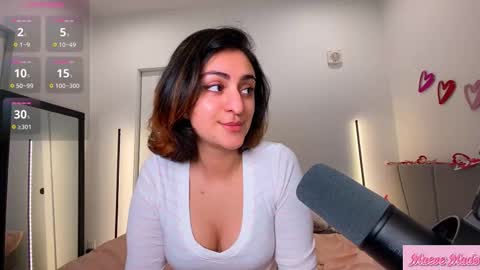 Meaves online show from 9, 3, 2026