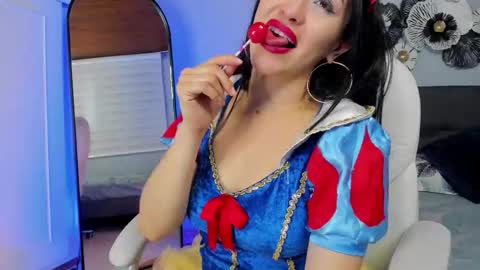 Snapshot of mafe_cream chatting on 30, 10, 2025 Maria Fernanda online show from 30, 10, 2025