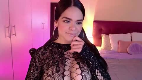 Snapshot of mafer_meow chatting on 9, 10, 2025 Mafer Flor online show from 9, 10, 2025