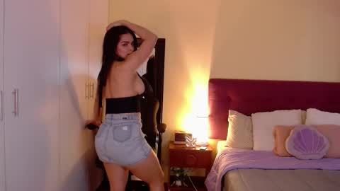 Snapshot of mafer_meow chatting on 12, 10, 2025 Mafer Flor online show from 12, 10, 2025