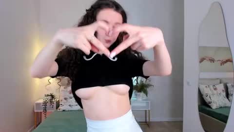 Snapshot of maffinpurrr chatting on 20, 6, 2026 Eva online show from 20, 6, 2026
