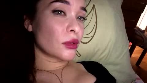 Snapshot of magggg658318 chatting on 13, 10, 2025 magggg658318 online show from 13, 10, 2025