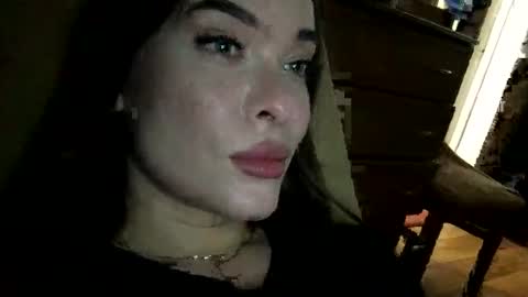 magggg658318 online show from 17, 5, 2026