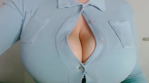 Snapshot of maggielandrin chatting on 24, 1, 2025 Maggie online show from 24, 1, 2025