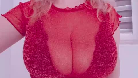 Snapshot of maggielandrin chatting on 27, 2, 2025 Maggie online show from 27, 2, 2025