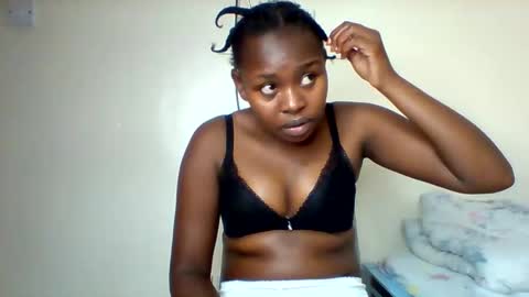 Snapshot of magic_bliss chatting on 26, 10, 2025 Bliss online show from 26, 10, 2025