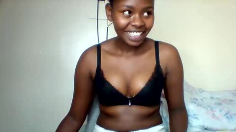 Snapshot of magic_bliss chatting on 27, 10, 2025 Bliss online show from 27, 10, 2025