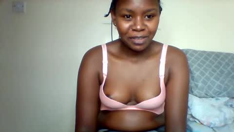 Snapshot of magic_bliss chatting on 3, 11, 2025 Bliss online show from 3, 11, 2025