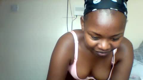 Snapshot of magic_bliss chatting on 6, 11, 2025 Bliss online show from 6, 11, 2025