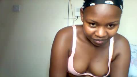 Snapshot of magic_bliss chatting on 8, 11, 2025 Bliss online show from 8, 11, 2025