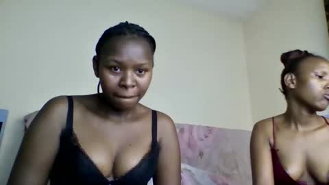 Snapshot of magic_bliss chatting on 17, 12, 2025 Bliss online show from 17, 12, 2025