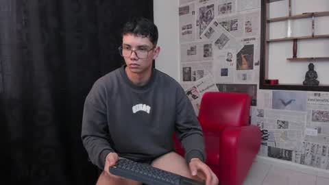 Snapshot of magic_boy01 chatting on 7, 2, 2025 Damian Rivers online show from 7, 2, 2025