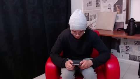 Snapshot of magic_boy01 chatting on 5, 3, 2025 Damian Rivers online show from 5, 3, 2025