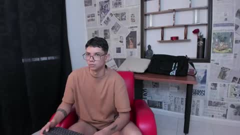 Snapshot of magic_boy01 chatting on 12, 3, 2025 Damian Rivers online show from 12, 3, 2025