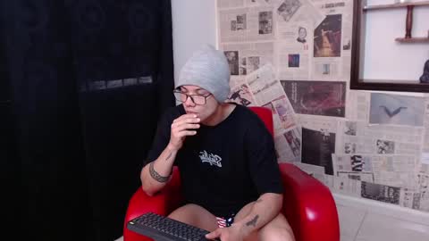 Snapshot of magic_boy01 chatting on 22, 9, 2025 Damian Rivers online show from 22, 9, 2025