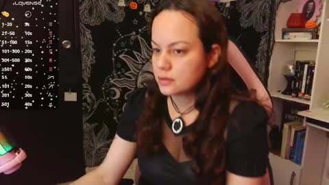 Snapshot of magic_clairewitch chatting on 14, 10, 2025 Claire online show from 14, 10, 2025
