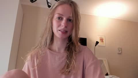 Snapshot of magic_couple13 chatting on 21, 1, 2025 Alice online show from 21, 1, 2025