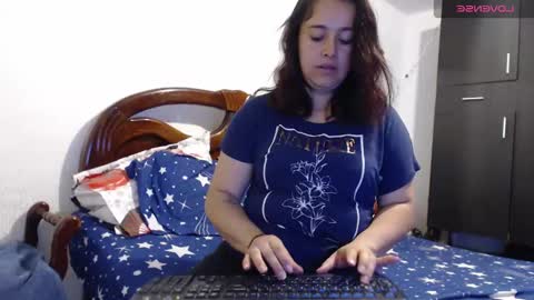 Snapshot of magic_stephany_ chatting on 5, 3, 2025 Stephany online show from 5, 3, 2025