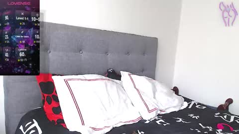 Snapshot of magic_stephany__ chatting on 16, 12, 2025 magic_stephany__ online show from 16, 12, 2025