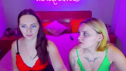 Lili and Bella online show from 17, 1, 2025