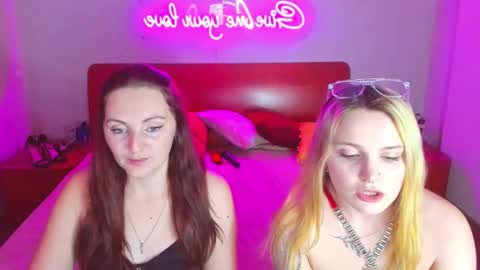 Lili and Bella online show from 18, 2, 2025