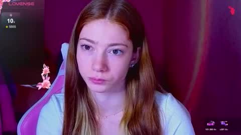 Snapshot of magicladyy chatting on 19, 12, 2025 Angel online show from 19, 12, 2025