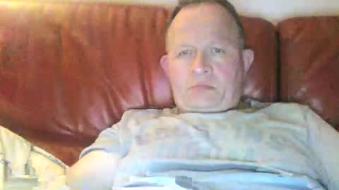 Snapshot of magicman250 chatting on 16, 4, 2026 magicman250 online show from 16, 4, 2026