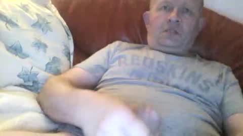 Snapshot of magicman250 chatting on 17, 4, 2026 magicman250 online show from 17, 4, 2026