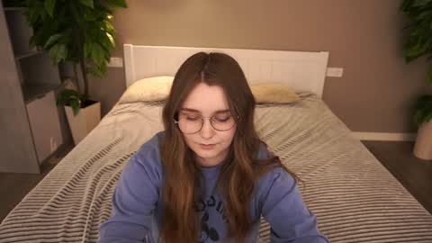 Emily online show from 12, 12, 2024