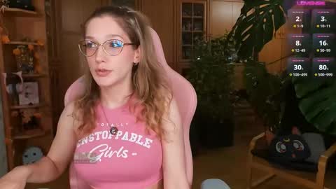 Nicole online show from 8, 10, 2025