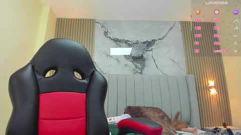 Snapshot of magievans1 chatting on 18, 10, 2025 magievans1 online show from 18, 10, 2025