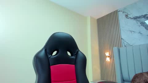 Snapshot of magievans1 chatting on 20, 10, 2025 magievans1 online show from 20, 10, 2025