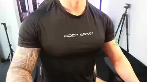 Snapshot of magnus_savage chatting on 11, 3, 2026 If you want me to use the Lovense please let me know -- online show from 11, 3, 2026