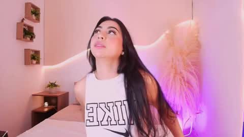 Snapshot of maia_lia_ chatting on 18, 9, 2025 MAIA LIA online show from 18, 9, 2025