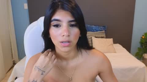 Maiaa Ruiz  online show from 8, 1, 2025