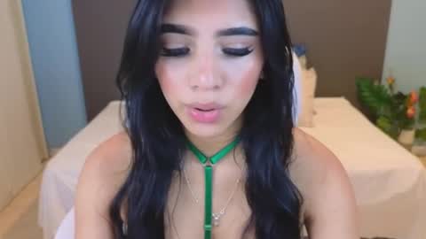 Maiaa Ruiz  online show from 23, 1, 2025