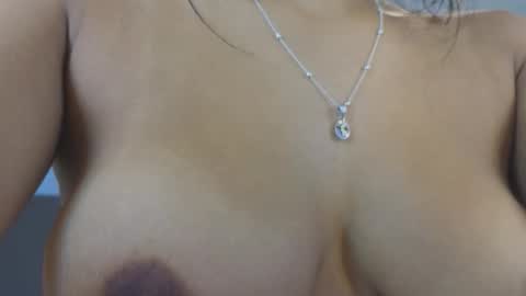 Maiaa Ruiz  online show from 31, 10, 2025