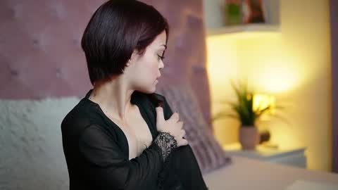  Maia  online show from 22, 10, 2025