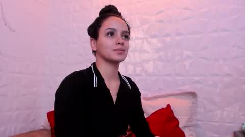 Snapshot of maiapark chatting on 19, 9, 2025 Maia  online show from 19, 9, 2025