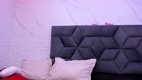 Maia  online show from 6, 11, 2025