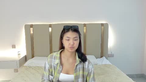 Snapshot of maiaxoxo chatting on 5, 7, 2026 maiaxoxo online show from 5, 7, 2026