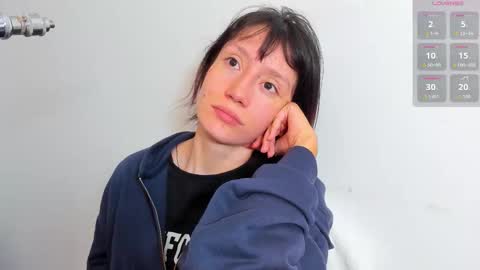 Snapshot of maibys_cute chatting on 17, 10, 2025 maibys online show from 17, 10, 2025