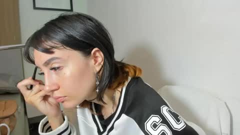 Snapshot of maibys_cute chatting on 11, 4, 2026 maibys online show from 11, 4, 2026