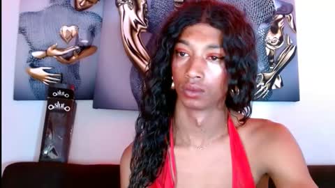 Bella Maidi online show from 30, 1, 2025